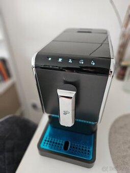 Plnoautomatický kávovar Tchibo Esperto Caffé