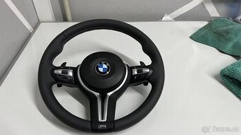 Prodej volant BMW M5 – nový, s tlačítky M1/M2 - 1
