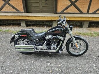 HARLEY DAVIDSON FXST SOFTAIL STANDART 2023 najeto1082km107cu