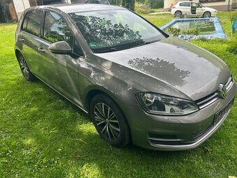 VW GOLF 7 1.4TSI 92kw r.8/2017 84568km plně pojizdné dohoda