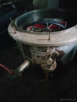 Prodám nerezový pařák.