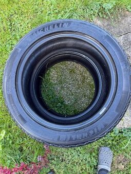 Zimní pneu Michelin Winter 245/45/18