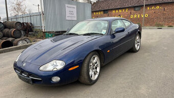 290.Jaguar XK8 AJ8FT