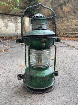 Starožitná námořní kotevní petrolejová lampa