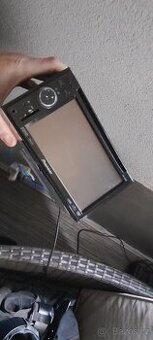 Pioneer 2din s navigací.