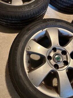 Hliníková kola s pneu