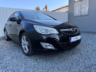 Opel Astra 1,4 i 103kW Cosmo Sports