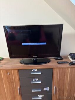 LCD televize samsung úhlopříčka 80cm