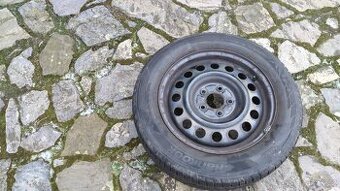 zimní pneu 205 60 16 + disky na MAZDA 3 5 6 CX 3