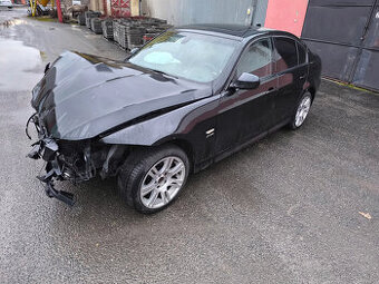 Bmw e90 330d 180kw veškeré náhradní díly