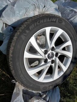 Prodam lity kolaORYGINAL Toyota corolla kola s pneumo