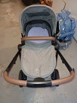 Kočárek Dvojkombinace Maxi Cosi + základna s isofixem