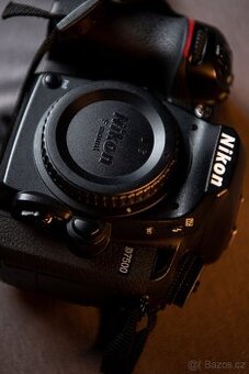 Nikon D7500