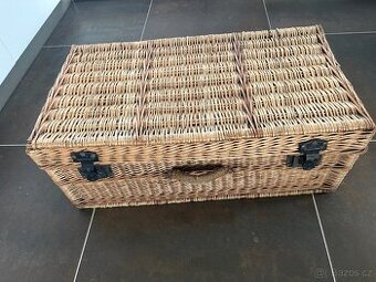 Prodej proutěných kufrů