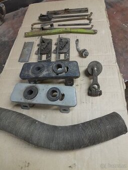 TRABANT DRŽÁK SLOUPKU ŘÍZENÍ, DRŽÁK CÍVEK,