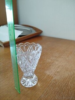 Skleněná váza mala