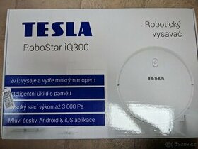 Tesla RoboStar iQ300 - robotický vysavač