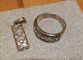 Stříbrný přívěsek s prstenem velikosti 50