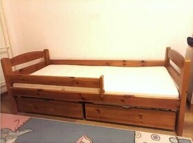 Kvalitní dřevěná postel masiv s matrací a šuplíky 80 x180cm