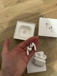 Apple AirPods 2021 (3rd Generation)