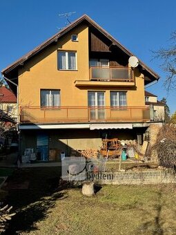 RD, 3NP, 171 m2, 2 x terasa, 2 x lodžie, garáž, technická bu