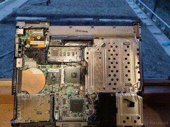 Nevolat Plně funkční torzo notebooku IBM ThinkPad T41