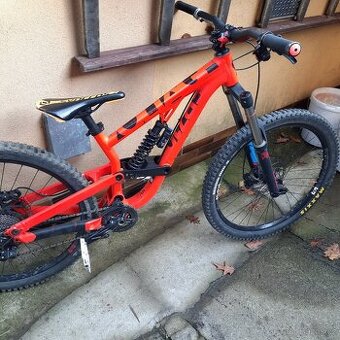 kolo Scott Voltage
