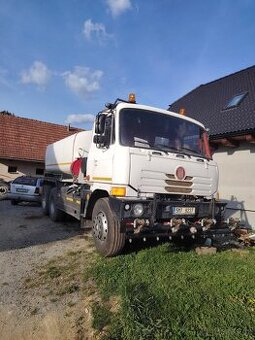 Tatra 815 E1 Kropící vůz 11m3