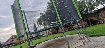 Trampolína 366cm se sítí a žebříkem / TOP stav - 1