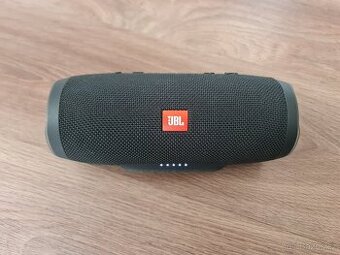 JBL Charge 3