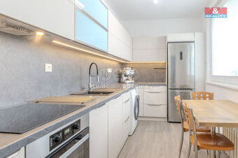 Prodej bytu 3+1, 74 m², Slušovice, ul. Dostihová - 1