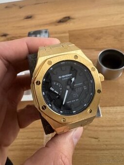 Casio G- Shock GA2100 Royal Oak gold (Casioak)