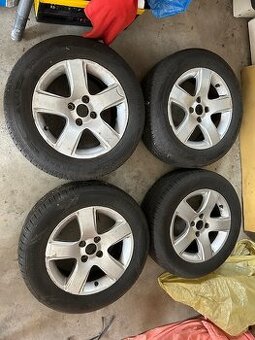 Hliníková kola Peugeot 3008 letnií gumy 215 60 r16 99H 7Jx16
