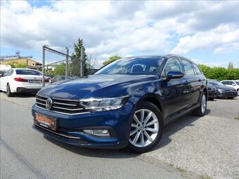 Volkswagen Passat 1,6 TDI COMFORTLINE, LED, DPH
