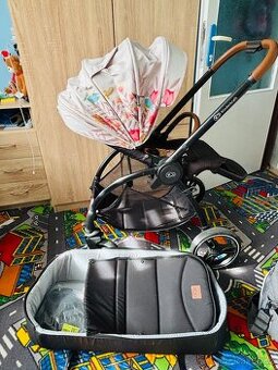 Kinderkraft kočárek korba, otočný sed