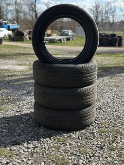 235/55/18 Pirelli Scorpion