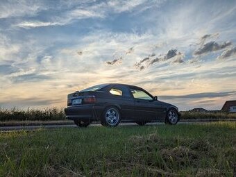 BMW e36 318Ti California