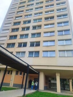 Prodam byt 1+1 družst.vlastnictvi 42 m2 Bratislavska u - 1