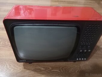 Přenosná retro TV Satelit