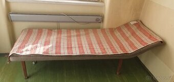 Stará pohovka - jednolůžko - 1