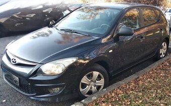 Hyundai i30 hatchback