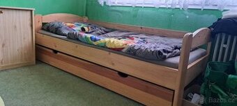 Postel s úložným prostorem 90x200