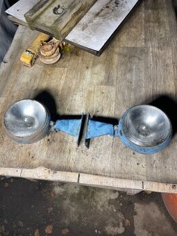 Prodám originál světla na ZETOR25-