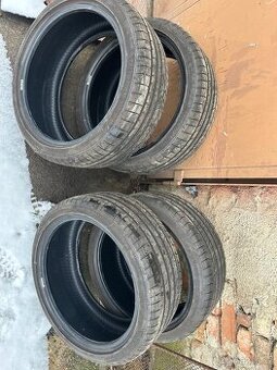 Pneumatiky sava R18 225/40/18 letni