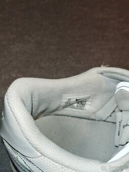 2x obuv Nike N.354+Jordan