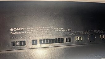 PS5 s mechanikou.2x ovladač+ 2 hry