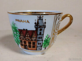 šálek malovaný  s motivem Prahy,