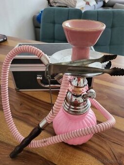 Růžová vodní dýmka