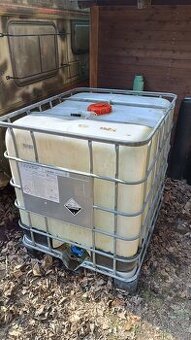 Plastová nádrž 1000 l.