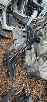 Vyrezovy dil lem karoserie audi a4 b8 allroad